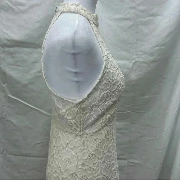 Abercrombie and Fitch cream colored lace halter dress - Picture 9 of 14